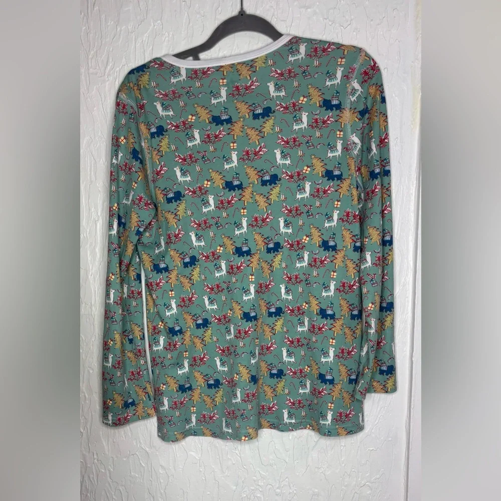 Roller Rabbit x Maisonette | Women's Prancing Deer Pajama Top Size Medium - Picture 3 of 3